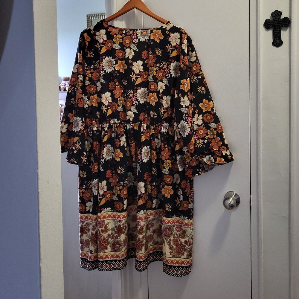 LADIES DRESS  (NEW)